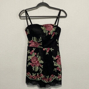 Bebe NEW Francis Fairy Embroidered Laceup Romper Romantic Goth Romper Size 0